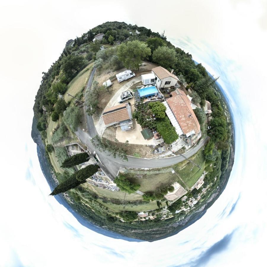 Hebergements Des Posas Sampzon Екстериор снимка